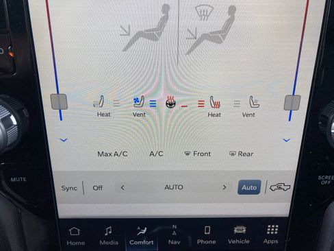 Used 2024 RAM 2500 Rebel image 29