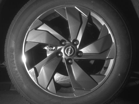 Used 2025 Nissan Rogue SV image 15