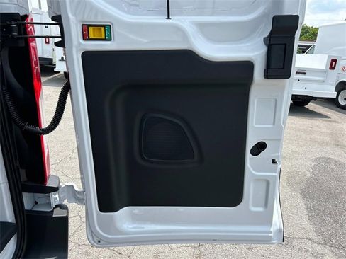 New 2025 Ford Transit 250 148 Medium Roof image 28
