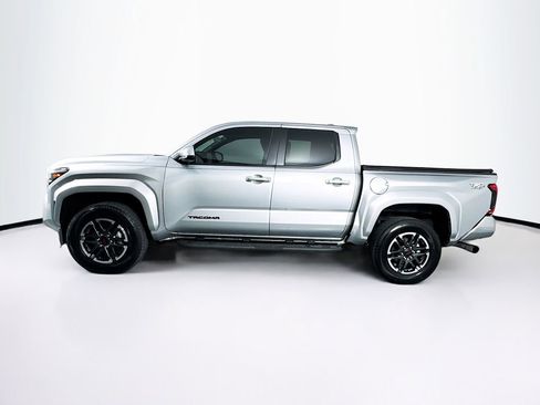 Used 2024 Toyota Tacoma TRD Sport image 6