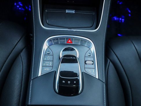 Used 2017 Mercedes-Benz S 550 Sedan image 21