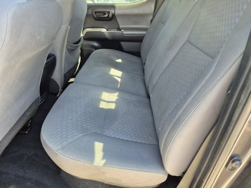 Used 2020 Toyota Tacoma SR5 image 17