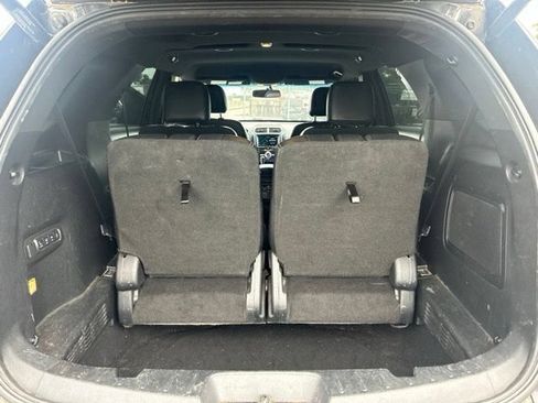Used 2017 Ford Explorer Limited FWD image 18