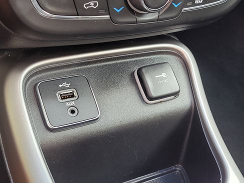 Used 2018 Jeep Compass Latitude w/ Popular Equipment Group FWD image 37