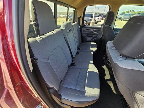 Used 2019 RAM 1500 Big Horn image 33