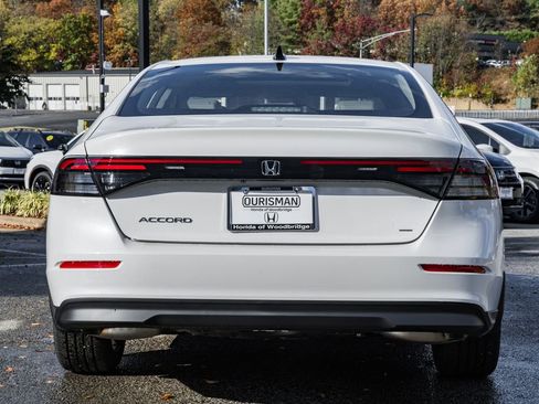 New 2025 Honda Accord SE image 6