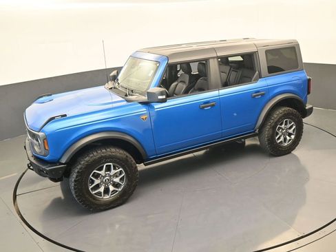 Used 2024 Ford Bronco Badlands image 47