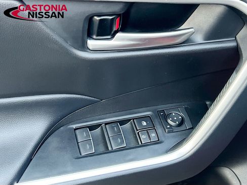 Used 2023 Toyota RAV4 XLE Premium image 23