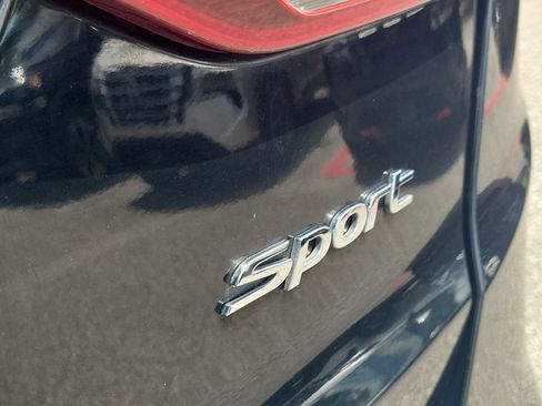 Used 2018 Hyundai Santa Fe Sport w/ 2.4L Value Package 02 FWD image 7
