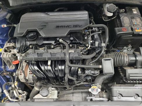 Used 2024 Hyundai Elantra SEL FWD image 30