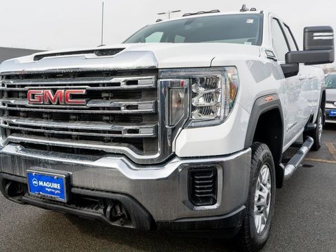 Used 2020 GMC Sierra 2500 SLE image 2