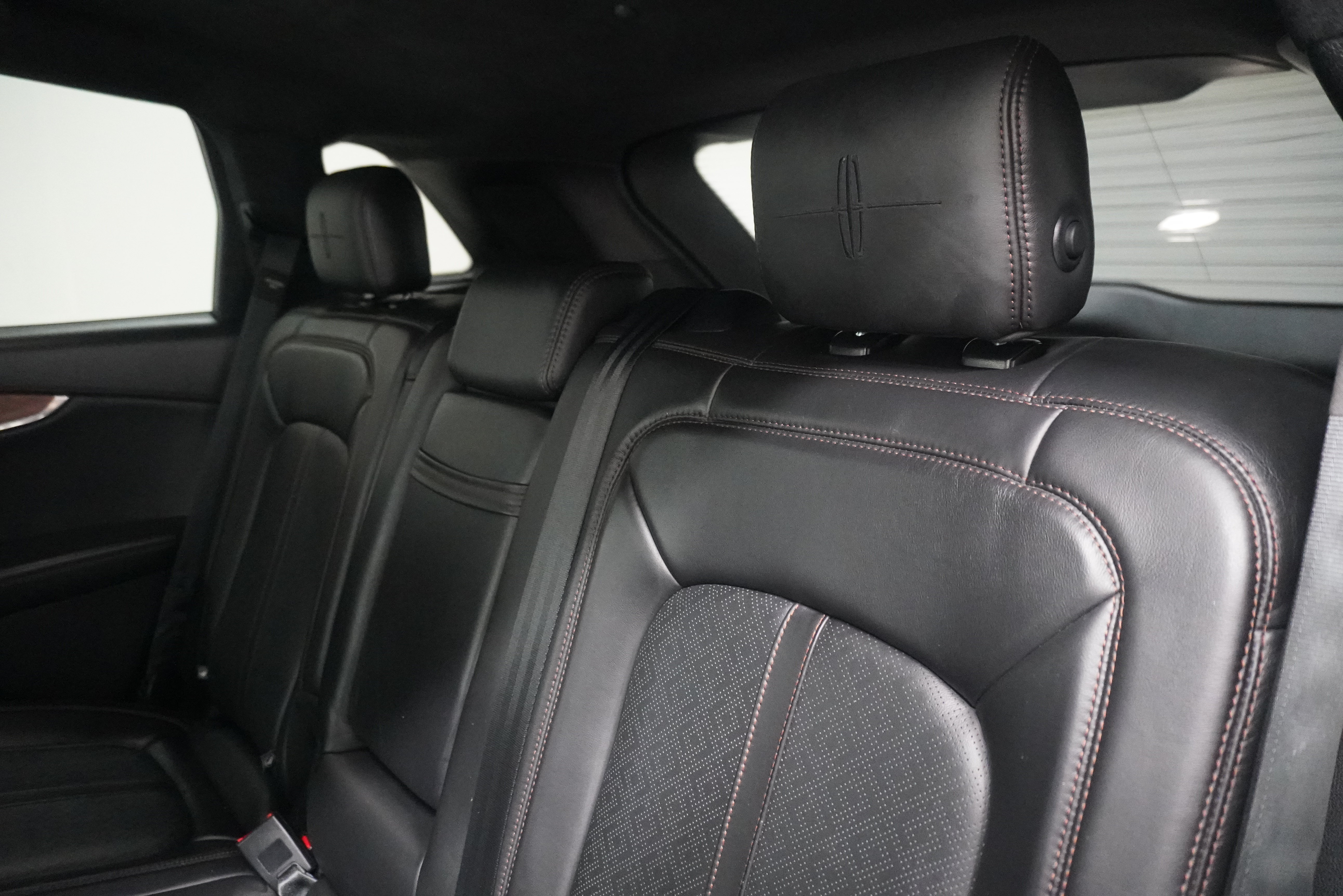 Used 2018 Lincoln MKX Black Label w/ Driver Assistance Package AWD/4WD image 12