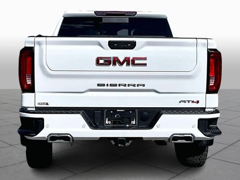 Used 2023 GMC Sierra 1500 AT4 w/ AT4 Preferred Package image 5