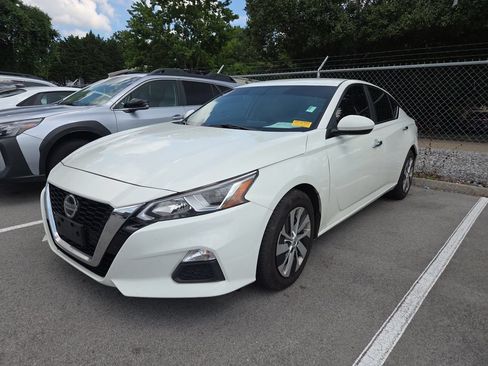 Used 2020 Nissan Altima 2.5 S FWD image 9