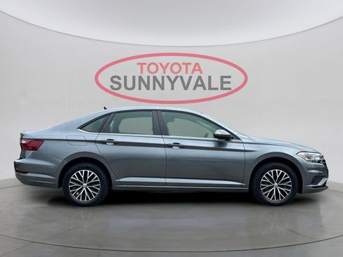 Used 2020 Volkswagen Jetta SE image 9