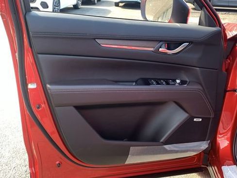 New 2025 MAZDA CX-5 Signature image 19