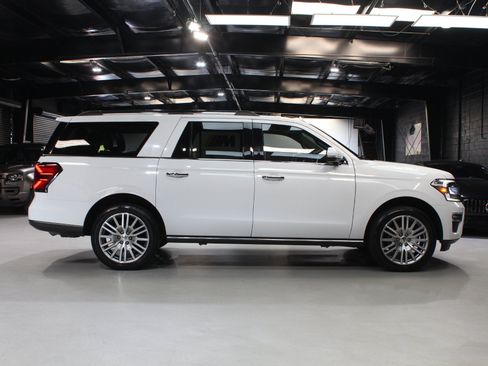 Used 2023 Ford Expedition Max Limited AWD/4WD image 76