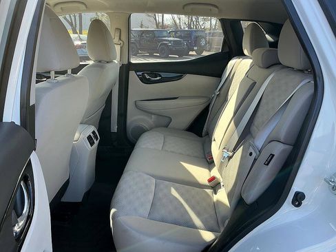 Certified 2022 Nissan Rogue Sport SV image 21