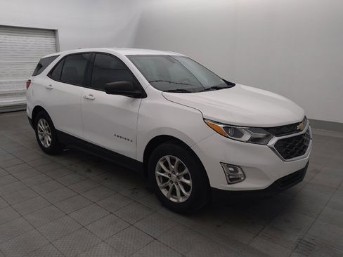 Used 2019 Chevrolet Equinox LS FWD image 11