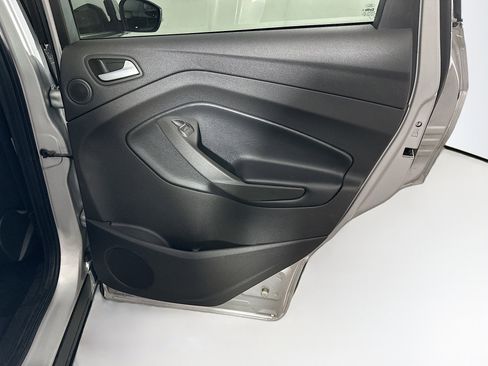 Used 2019 Ford Escape Titanium AWD/4WD image 30