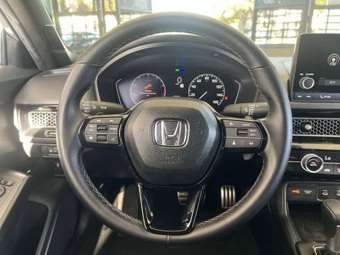 Used 2025 Honda Civic Sport image 14