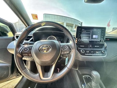 Used 2022 Toyota Corolla SE FWD image 14