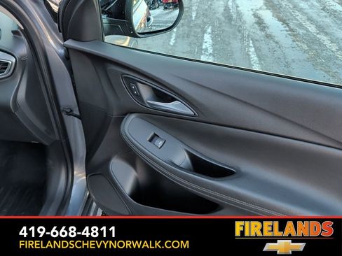 Certified 2020 Buick Encore GX Essence w/ Experience Buick Package image 13