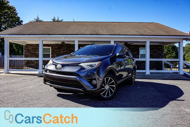 Used 2018 Toyota RAV4 Limited FWD image 1