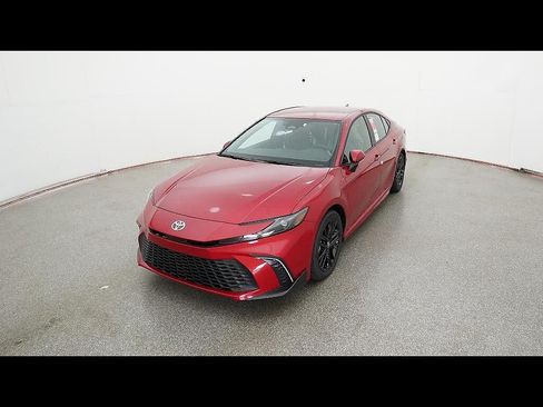 Used 2026 Toyota Camry SE FWD image 28