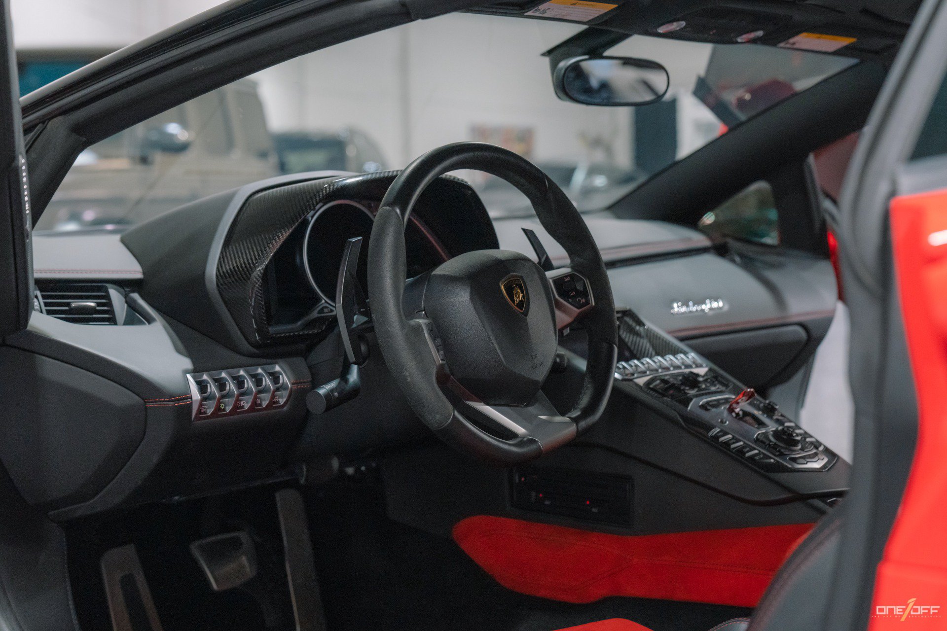 Used 2015 Lamborghini Aventador LP 700-4 AWD/4WD image 2