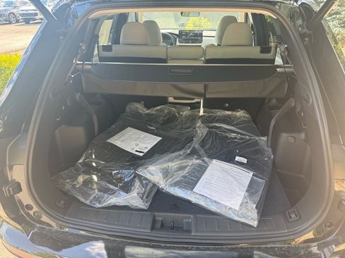 New 2025 Mitsubishi Outlander SE image 16