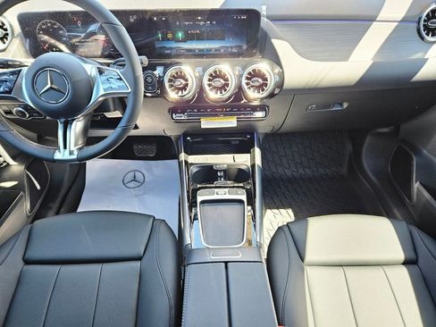 New 2026 Mercedes-Benz GLA 250 4MATIC image 12