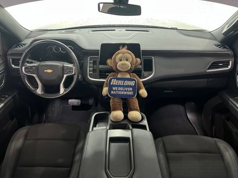 Used 2021 Chevrolet Suburban LS AWD/4WD image 18