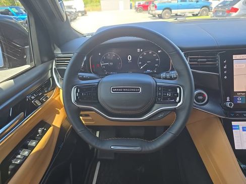 New 2026 Jeep Grand Wagoneer Summit AWD/4WD image 10