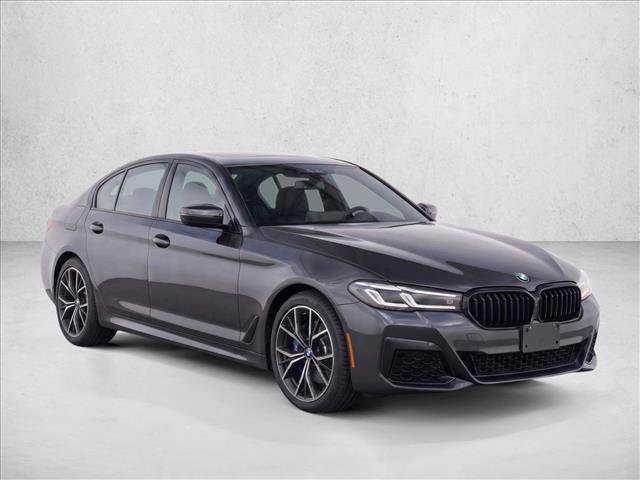 Used 2023 BMW 540i w/ Executive Package RWD image 3
