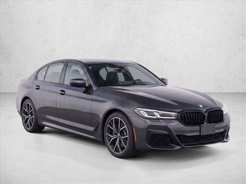 Used 2023 BMW 540i w/ Executive Package RWD image 3