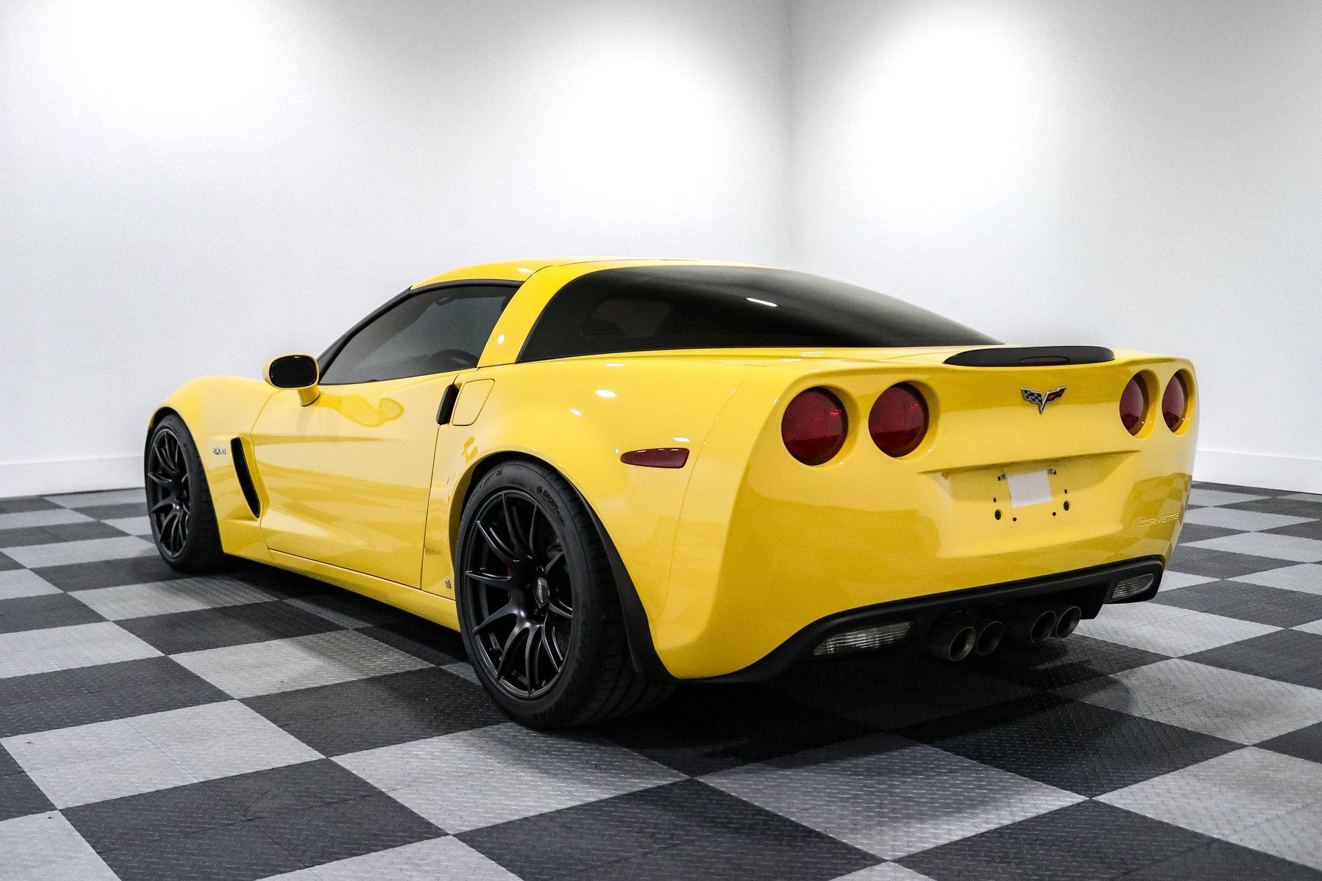 Used 2007 Chevrolet Corvette Z06 w/ Preferred Equipment Group RWD image 5