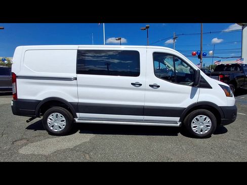 Certified 2025 Ford Transit 250 Low Roof w/ Exterior Upgrade Package RWD image 9