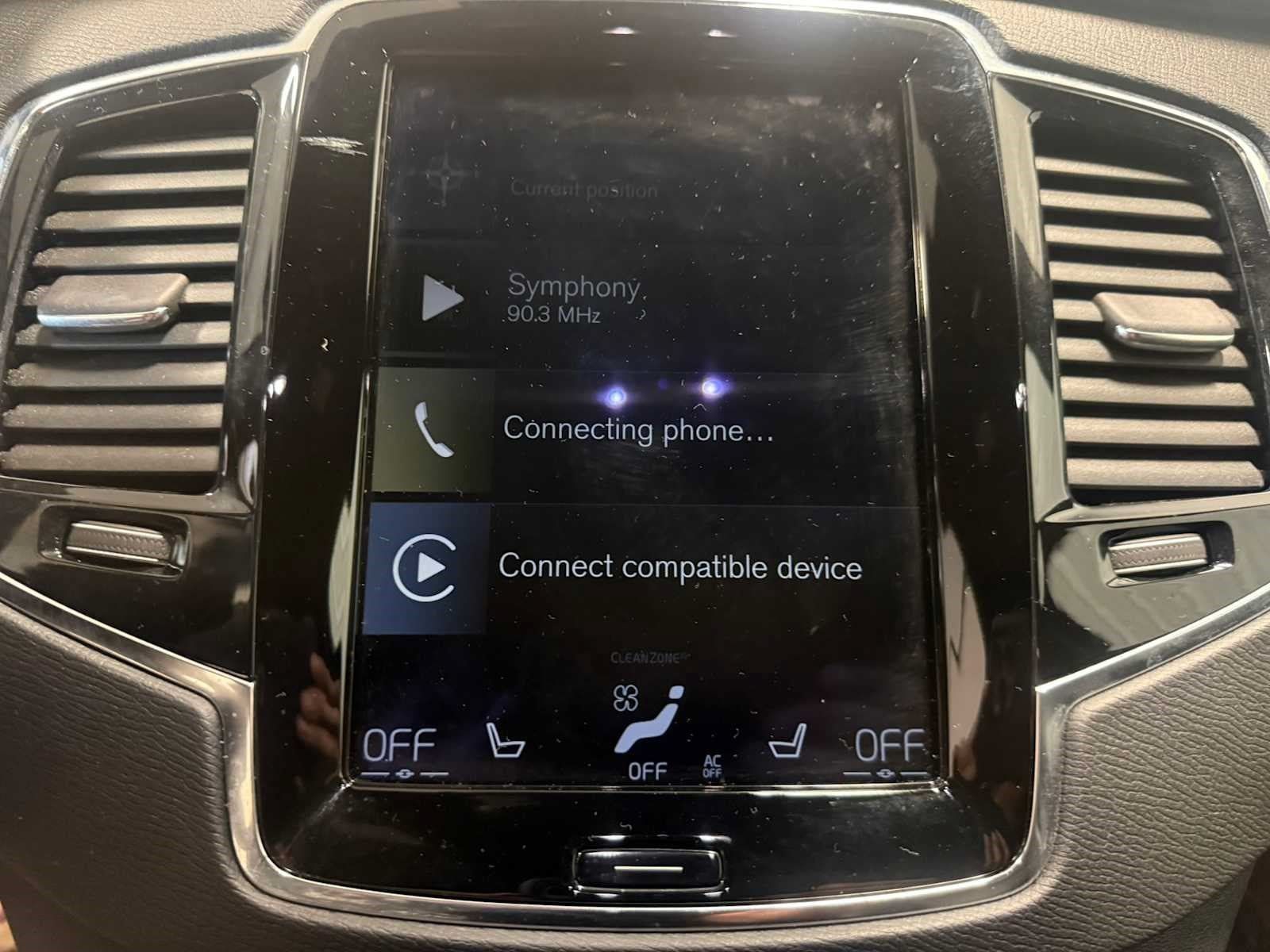 Used 2018 Volvo XC90 T6 Momentum w/ Convenience Package AWD/4WD image 32