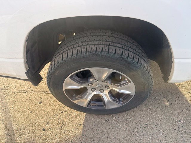 Used 2024 RAM 1500 Laramie AWD/4WD image 16