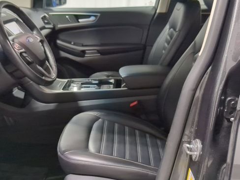 Used 2020 Ford Edge SEL image 29