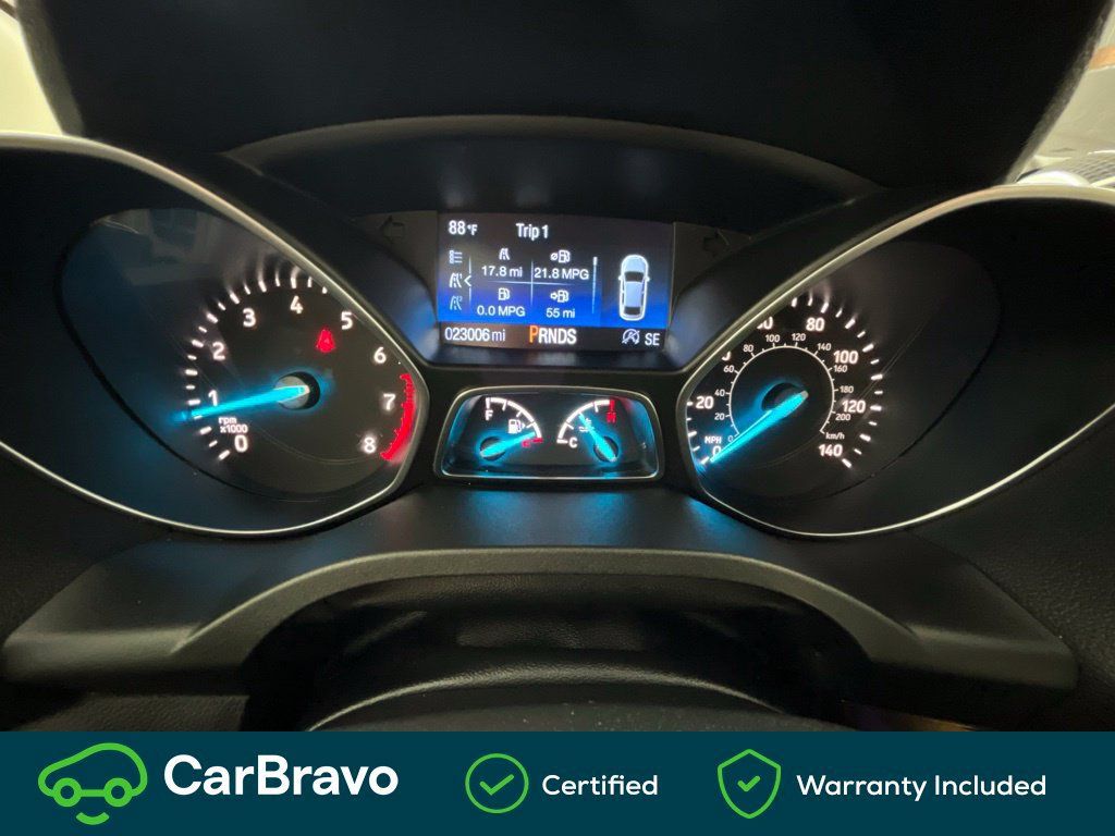 Used 2018 Ford Escape Titanium w/ Ford Safe & Smart Package AWD/4WD image 28