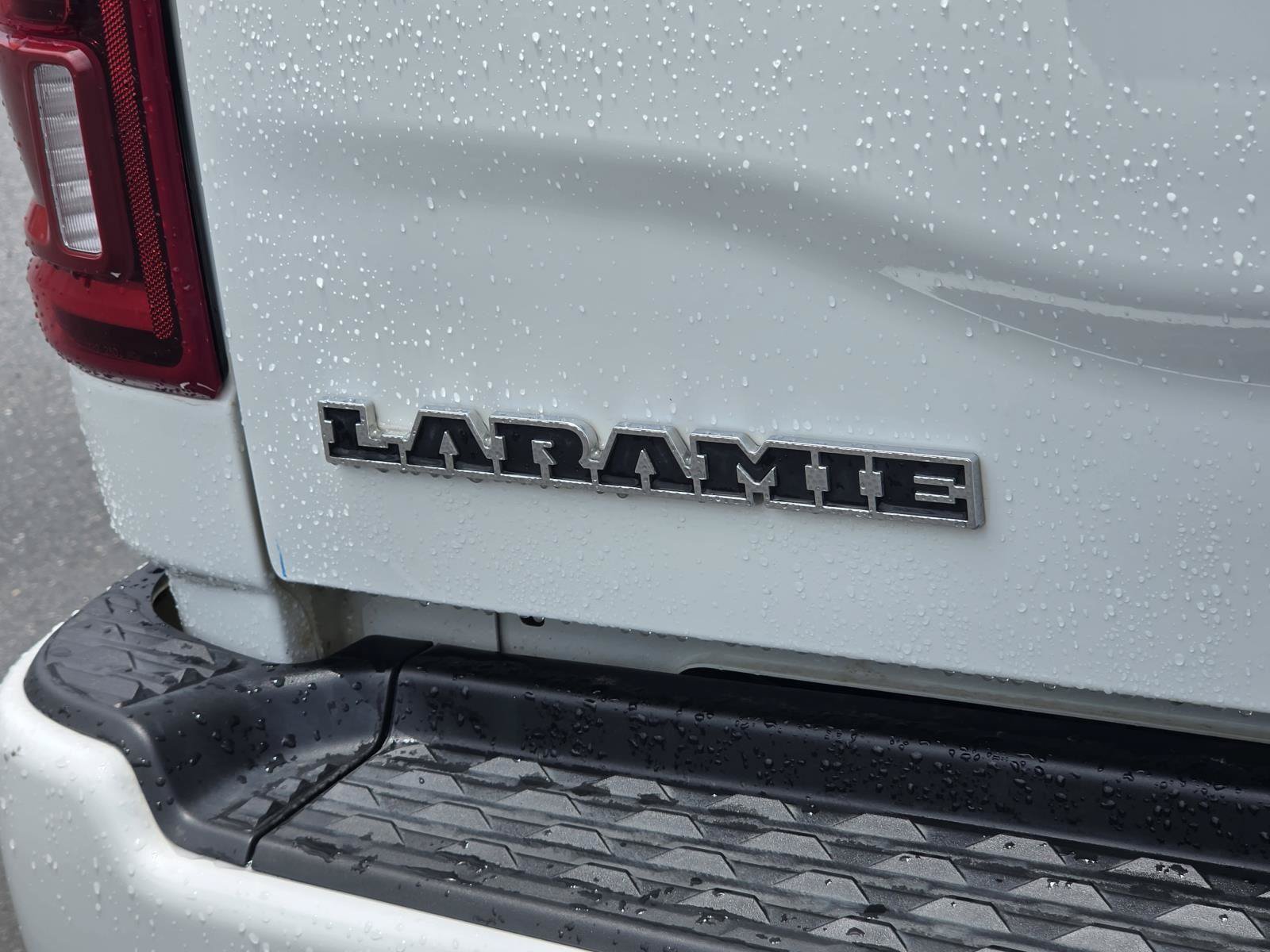 Used 2026 RAM 2500 Laramie AWD/4WD image 7