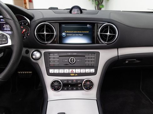 Used 2017 Mercedes-Benz SL 450 image 17