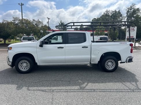 Used 2022 Chevrolet Silverado 1500 W/T w/ WT Value Package image 6