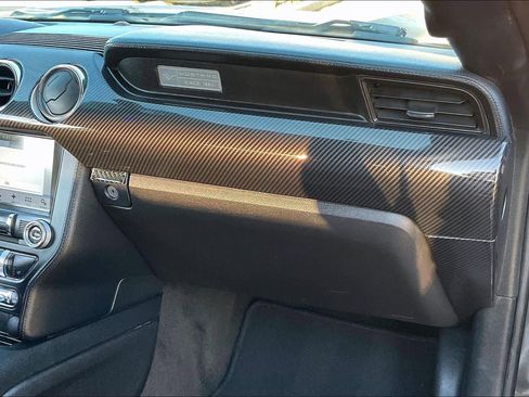 Used 2017 Ford Mustang GT Premium image 16