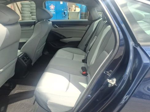 Used 2020 Honda Accord EX image 9