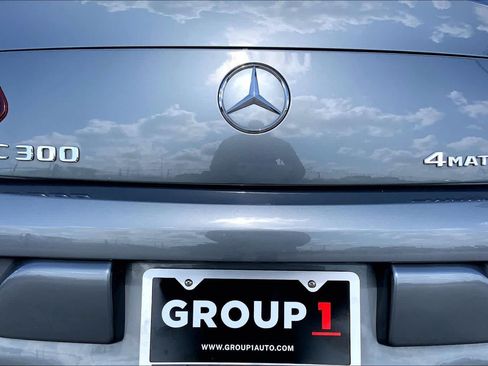 Used 2019 Mercedes-Benz C 300 4MATIC Coupe image 10