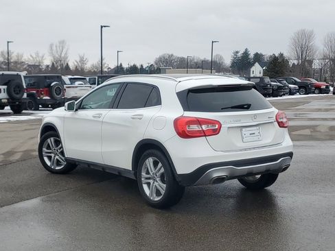 Used 2018 Mercedes-Benz GLA 250 4MATIC image 3
