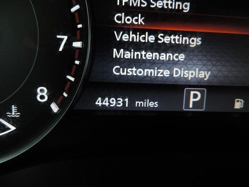 Used 2022 Nissan Armada SL w/ Midnight Edition Package image 32